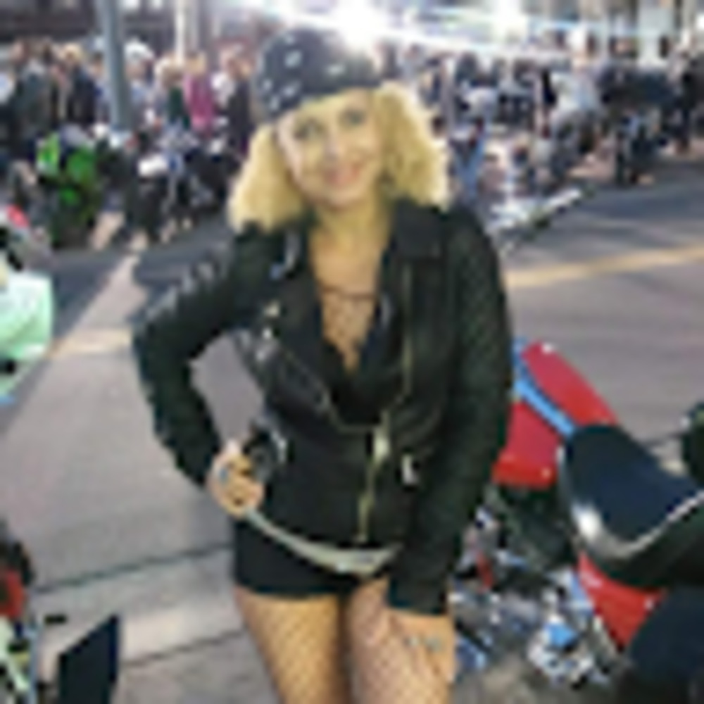 Meet your Posher, Maria